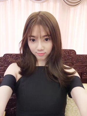 Naughty 希威社的嫩模 – 96 pics