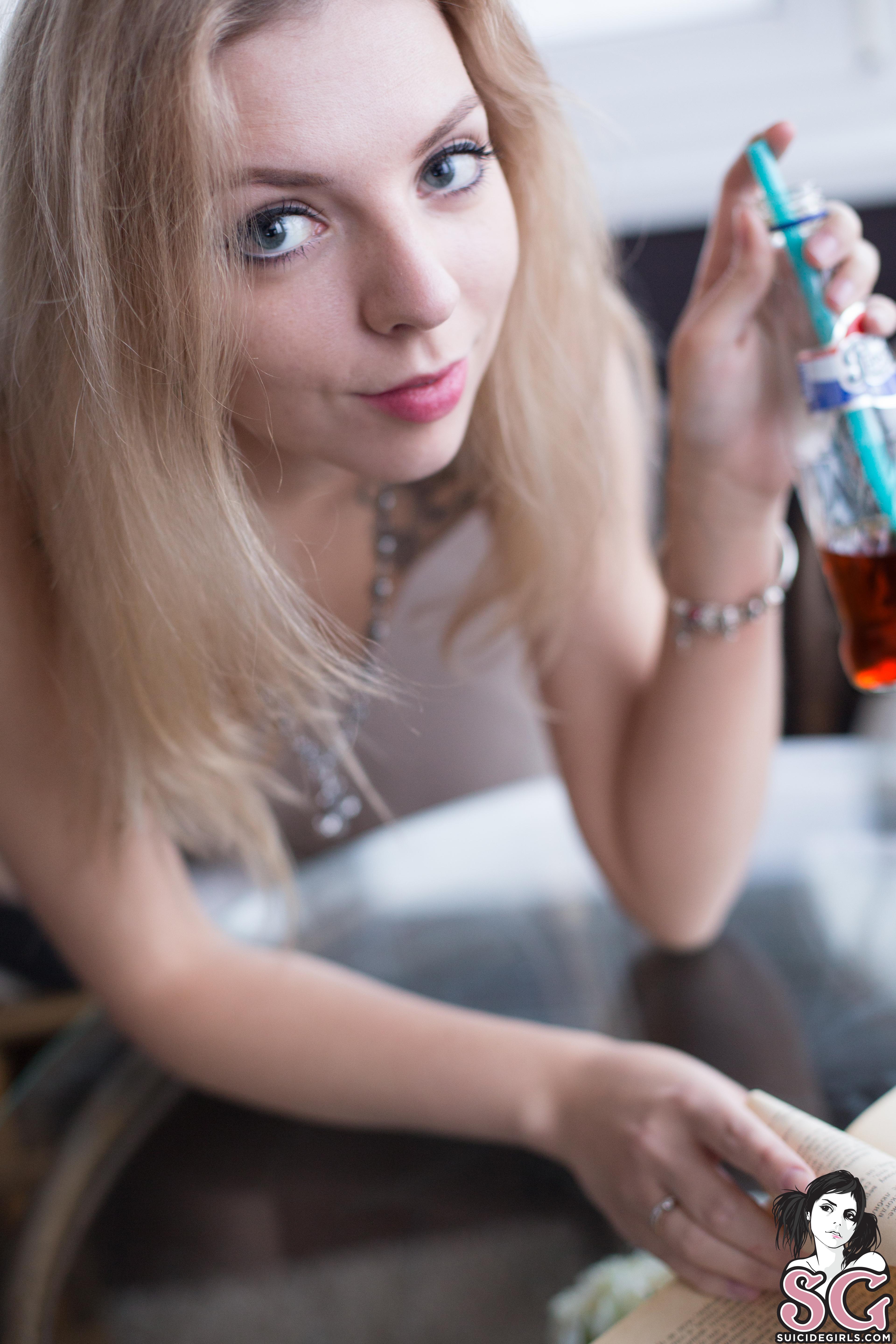 amateur photo 8b65b34ab0d0595d49909373b58afb93