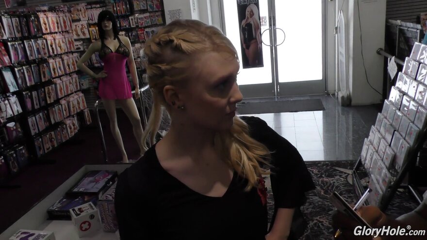 lily-rader-gloryhole_1080p.mp4_20240815151231_0009