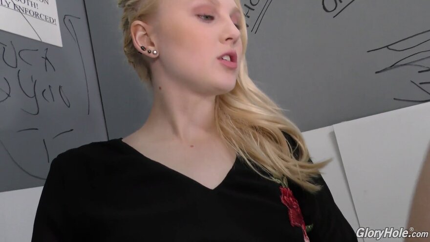 lily-rader-gloryhole_1080p.mp4_20240815151231_0041