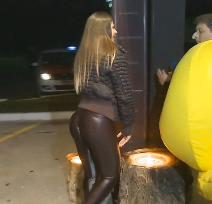 Tight Latex Pants Ass Porn - Round ass in tight leather pants Porn Pic - EPORNER