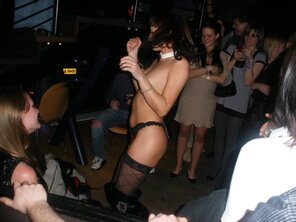 amateur pic strippers vol1