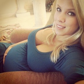 zdjęcie amatorskie Britney Beth Pregnant