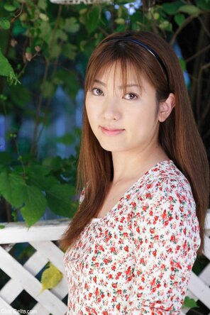 Perversive Innocent Japanese idol Reiko Iekda – 160 pics