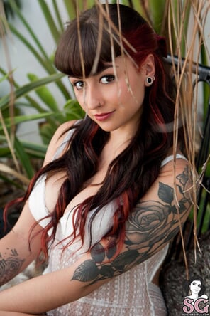 Suicide-Girls -Sejmet - Secret Garden (50 Nude Photos) (2)