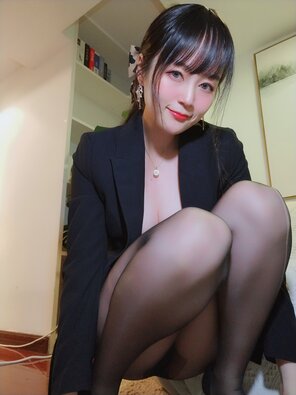 amateur pic Baiyin811 (白银81) - 西服自摄 (42)