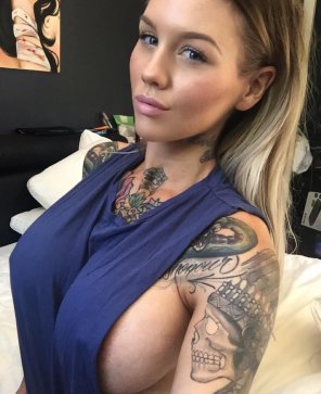 foto amateur Tattoo Hair Shoulder Arm Eyebrow 