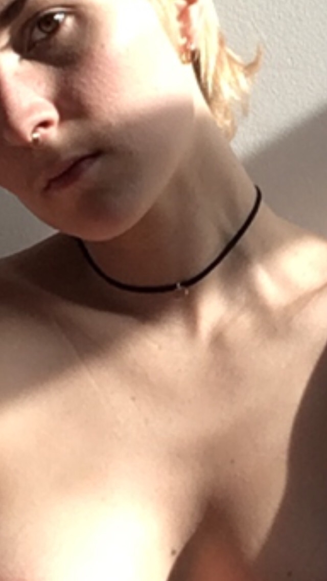 amateur photo 9F7E8318-C957-4238-884A-A81808DB50E7