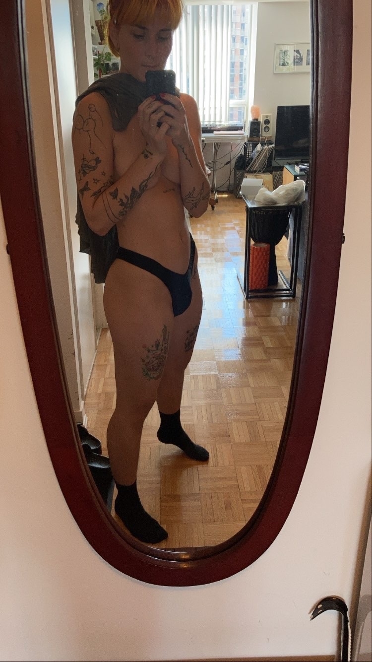 amateur photo 560E7996-9E03-4701-9D94-94B8D81AA523