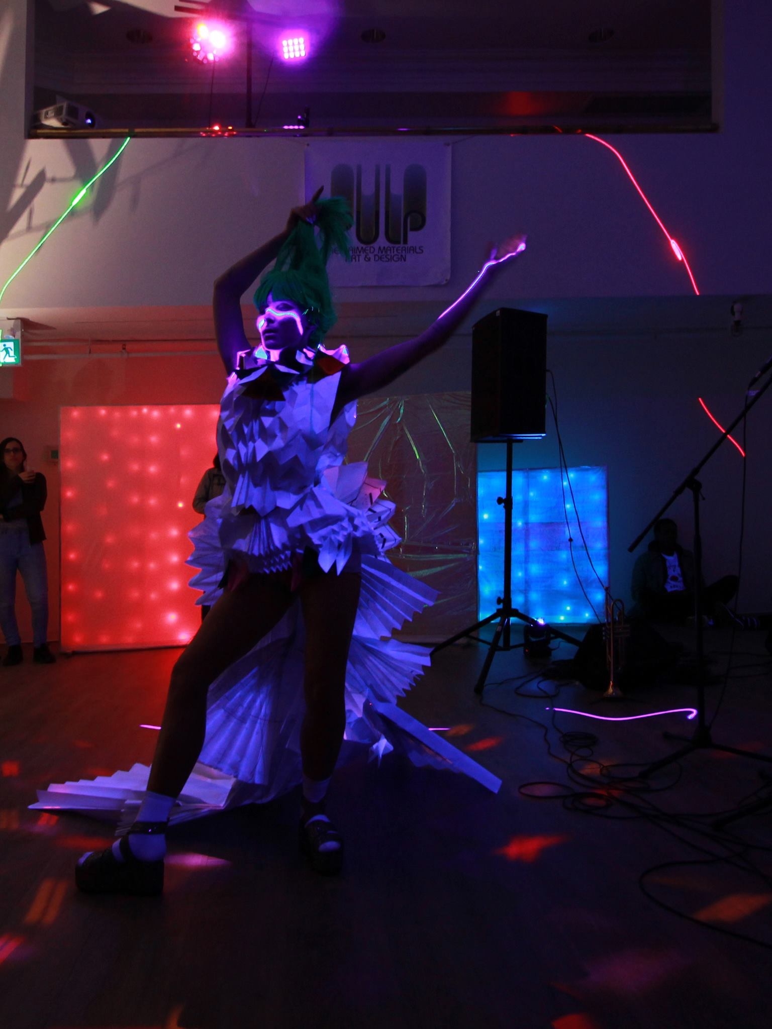 amateur photo FA20D2C8-8C13-4A29-8A53-667A020EFD51