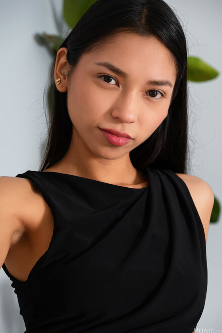 MetArt_Presenting-Eiza-Bell_Eiza-Bell_high_0014