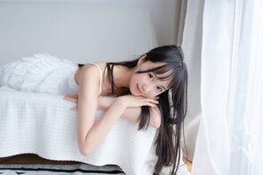 foto amatoriale KimemeOwO (木绵绵OwO) No. 5 - 白裙少女 (26)
