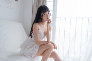 foto amatoriale KimemeOwO (木绵绵OwO) No. 5 - 白裙少女 (36)