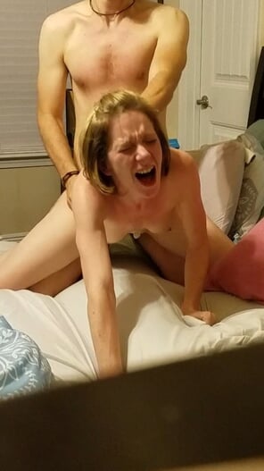 foto amateur Petite wife fucked hard