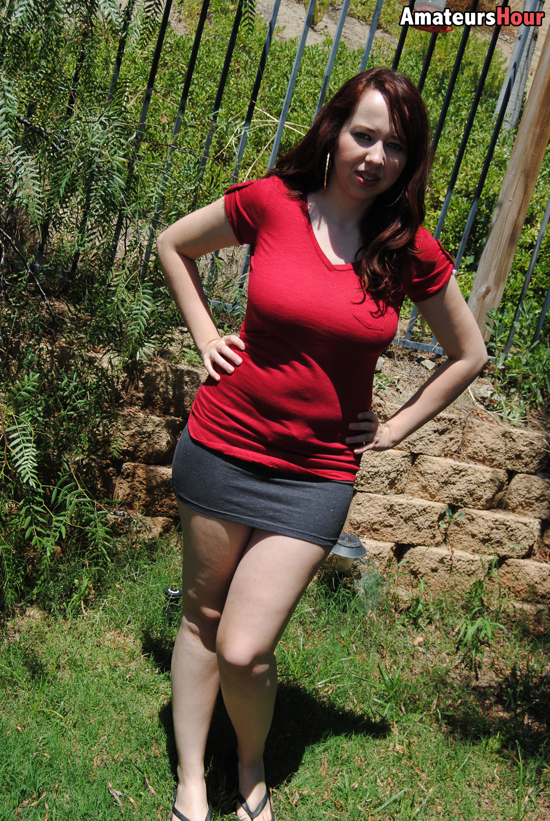 amateur photo AHAlisynredshirt0001-lg