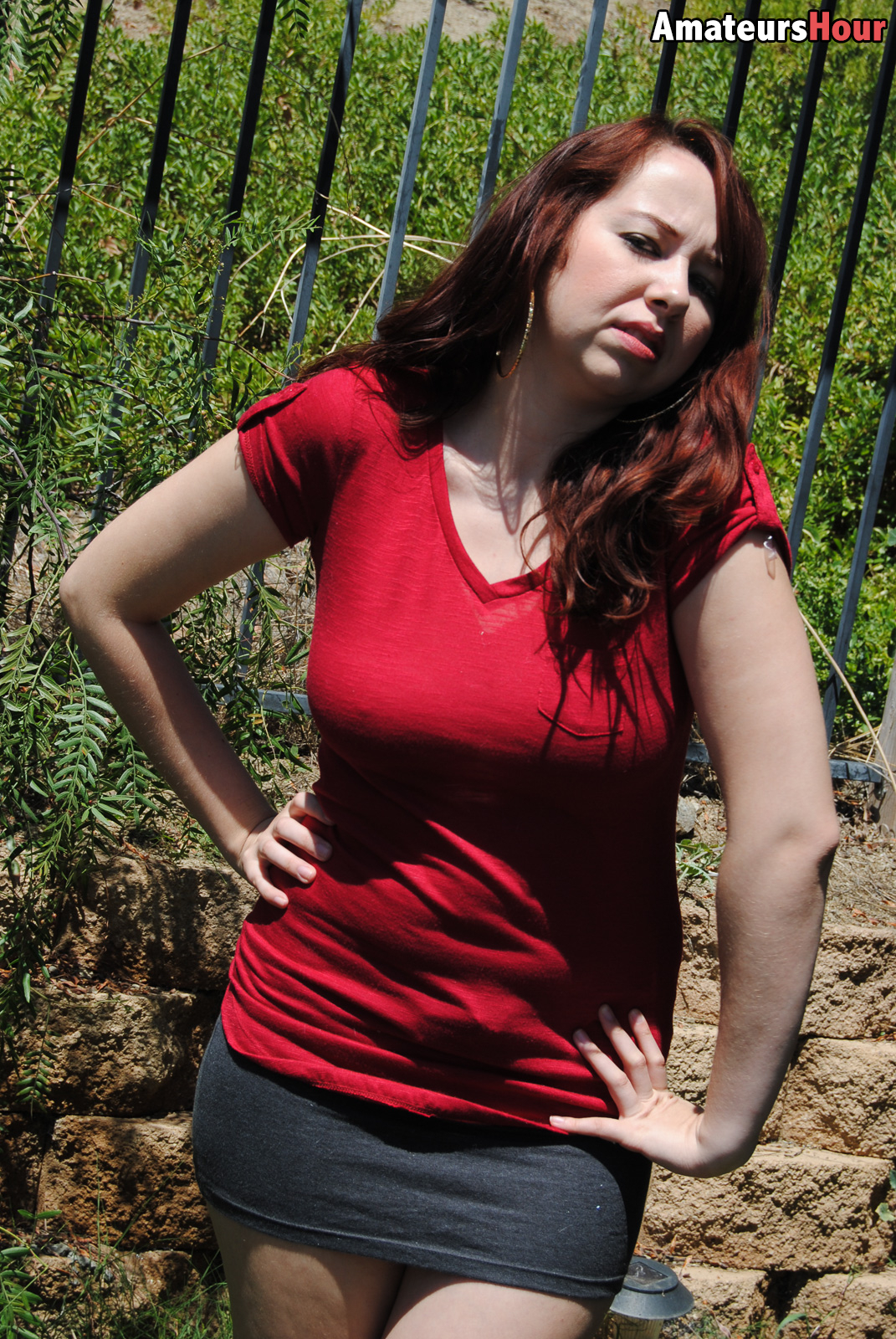 amateur photo AHAlisynredshirt0005-lg
