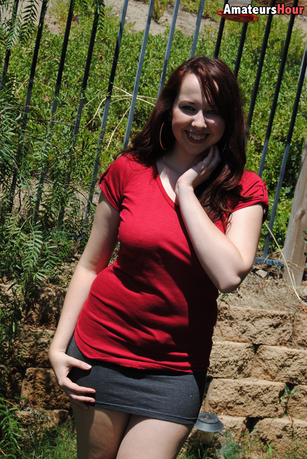 amateur photo AHAlisynredshirt0007-lg