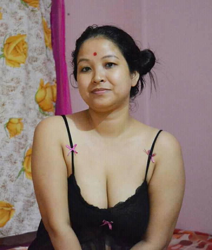 Indian aunty nude pic