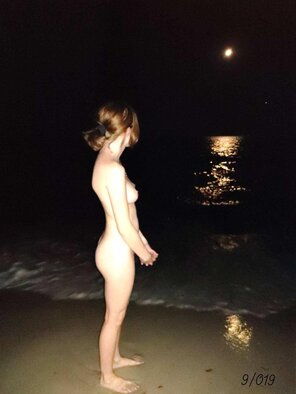 zdjęcie amatorskie Moonlit night on the beach <3
