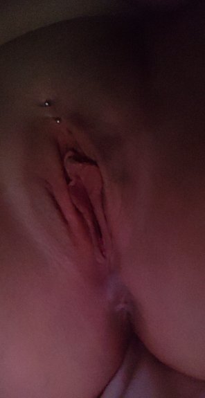 amateur-Foto I just want some of these other hotel guests to come in and use me. [F]uck!