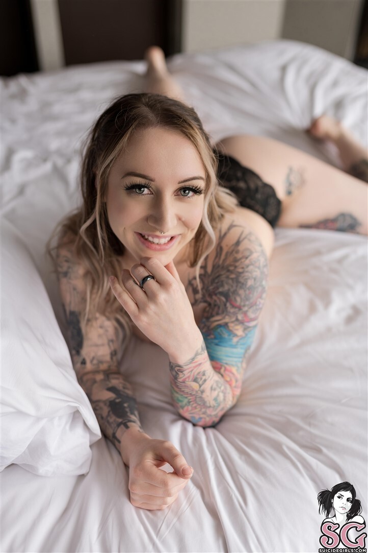 amateur photo 1000161303