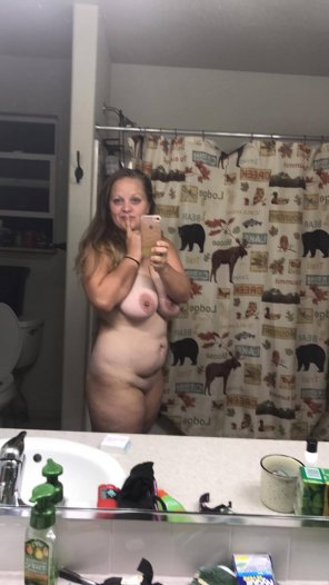 foto amateur Hope you guys don't mind the belly