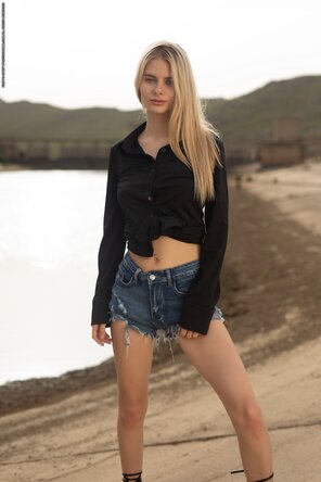 Vampy Briana – Strange Days (14.11.24) – 47 pics