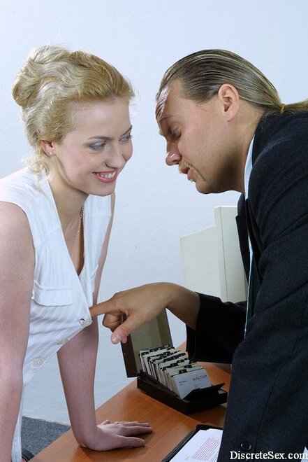 girls in office_01004