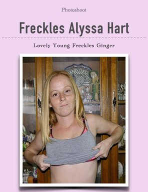 zdjęcie amatorskie ‎Pretty Young Freckles.‎1