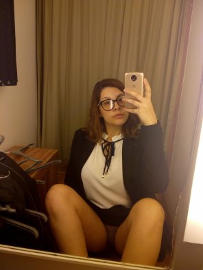 foto amatoriale [F] Got tired of taking dirty changing room pictures so I had to sit for a while