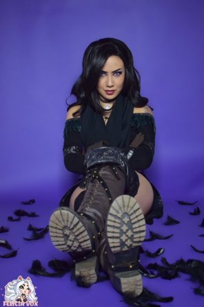 amateur photo Yennefer alternate outfit cosplay from The Witcher 3 - by Felicia Vox