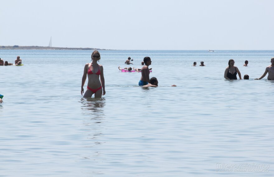 SexyBikini-001-topaz-faceai-enhance-2.9x