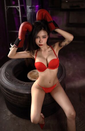 amateur pic Thai model Amornrat Suwanpratheep
