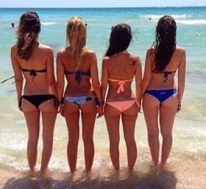 foto amateur When the squad goes to the beach.