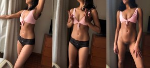 zdjęcie amatorskie Original Content[F23] Hope my Indian body tummy & pussy can make your day better :)