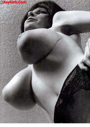 photo amateur Vintage Big Tits (69 Nude Photos) (1)-ink