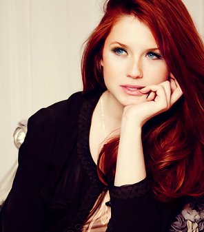 zdjęcie amatorskie Remember the girl who played Ginny Weasley in the Harry Potter movies?