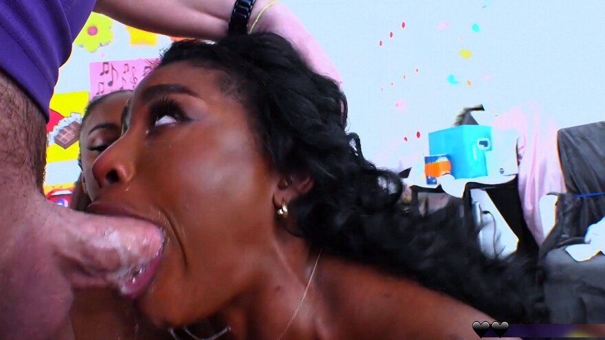 Screenshot (24958) nude