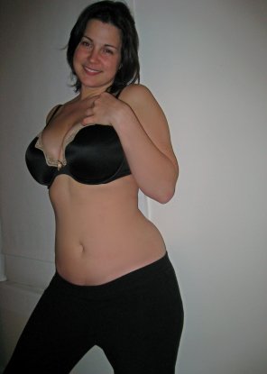 foto amatoriale Abdomen Clothing Stomach Undergarment Shoulder 