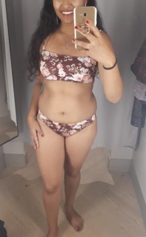 zdjęcie amatorskie Bought a new bikini for myself as a gift. What do you men think?