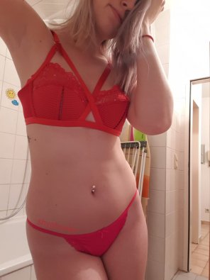 foto amatoriale [SELF] I hope your day is going great! :) [F] [19]