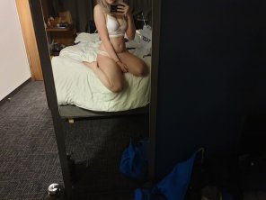zdjęcie amatorskie Hi from my hotel room ðŸ˜‹ [F] [19]