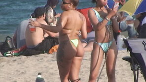 amateur pic 2021 Beach girls pictures(1920)