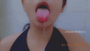 photo amateur They say I have a magical mouth, would you like to try# (F)