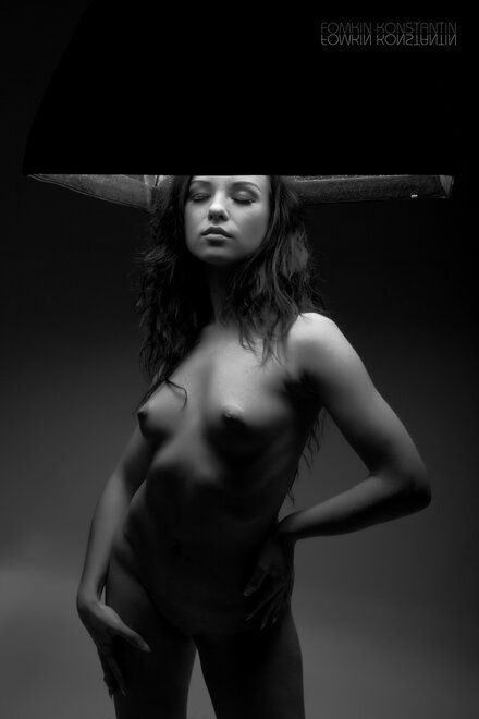 Fomkin (88) nude