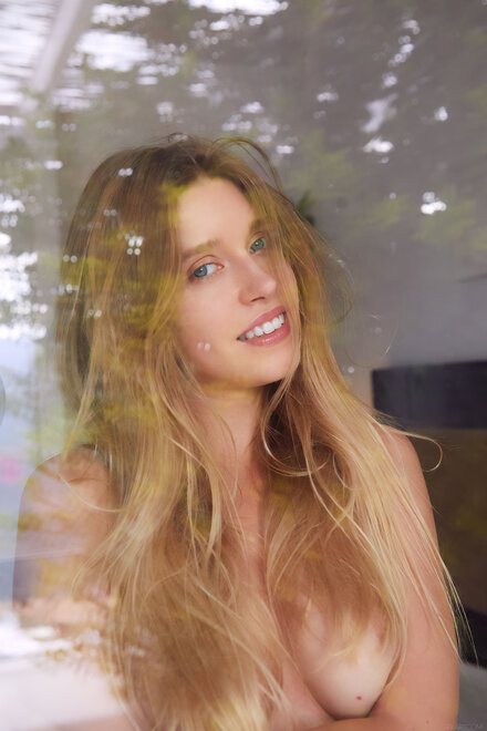 SexArt_Seductive-Beauty_Freya-Mayer_high_0158