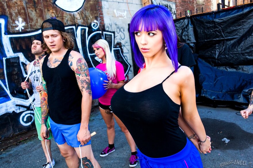 larkin-love-jon-jon-11