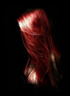 amateur-Foto Red in the dark