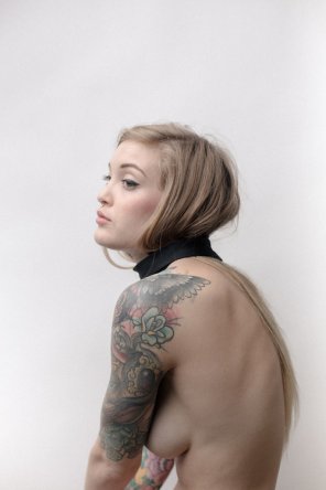 zdjęcie amatorskie Hair Shoulder Skin Tattoo Joint Arm 