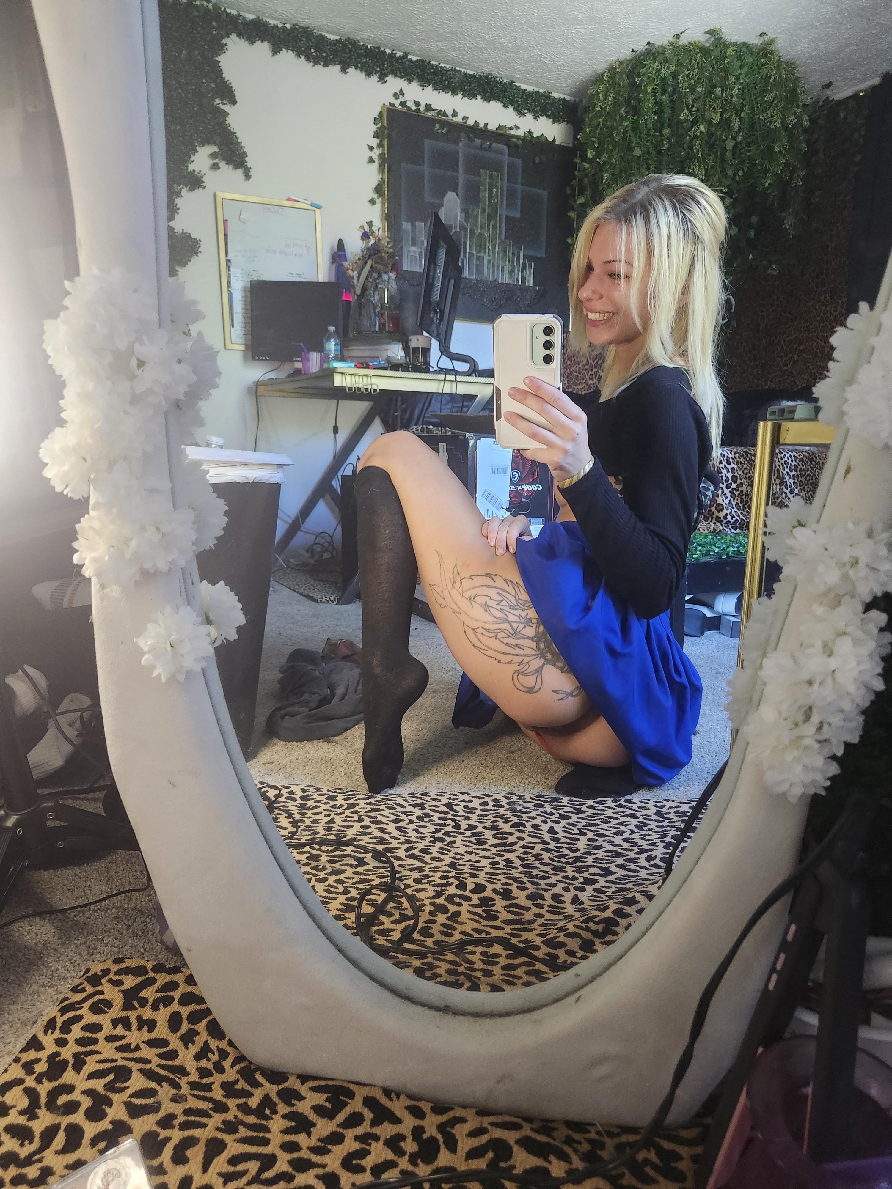 amateur photo Upvote comment and message me for a free nude